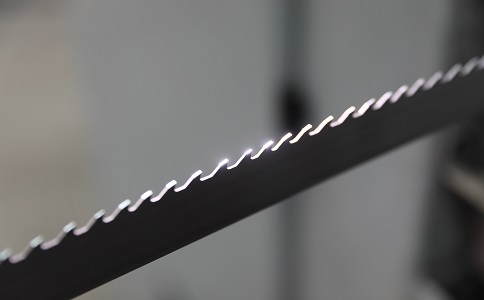 抚顺双金属带锯条产生切削噪音的原因具体有哪些？